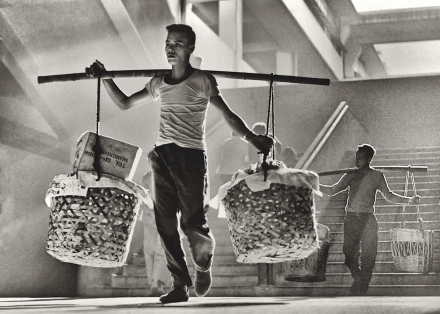 Fan-Ho-Balance穩-Hong-Kong-1950s-and-60s-courtesy-of-Blue-Lotus-Gallery.jpg