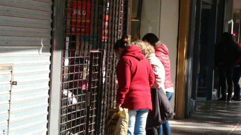 Habilitan la apertura de locales de moda, deportes, calzados, lencería y blanquerías