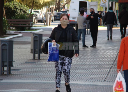 Resistencia barbijo peatonal.JPG