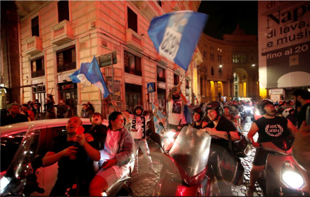 hinchas Napoli.JPG