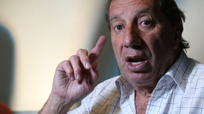 Carlos Bilardo dio positivo de coronavirus