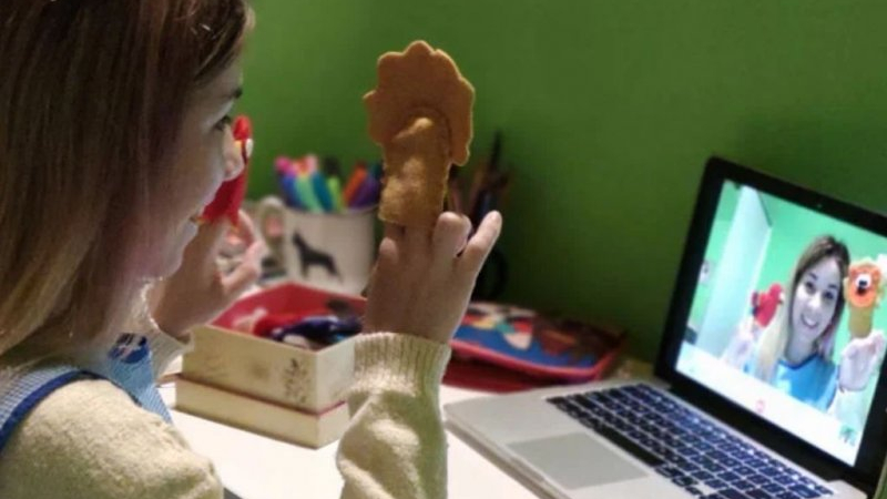 Docentes: cómo se tramita el crédito del Central para comprar una computadora