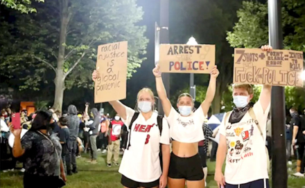86-Racistas1.jpg