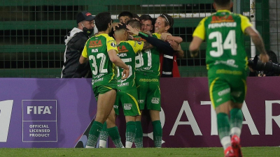 Defensa ganó un partidazo y trepó al segundo puesto