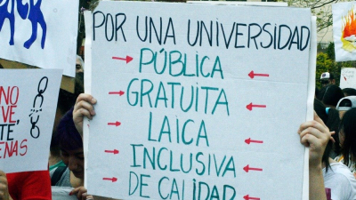 Protesta en las universidades porque se trabaja más y por menos salario