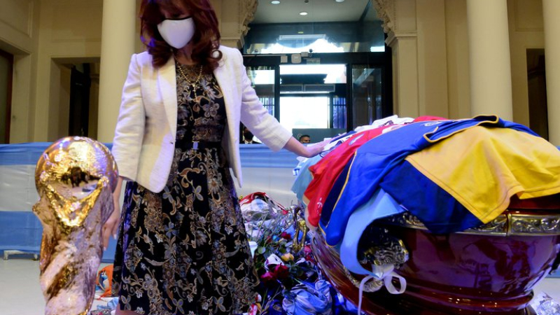 Cristina Kirchner despidió a Diego Maradona en la Casa Rosada