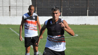 For Ever viaja a Salta con la ilusión de arrancar el torneo con el pie derecho