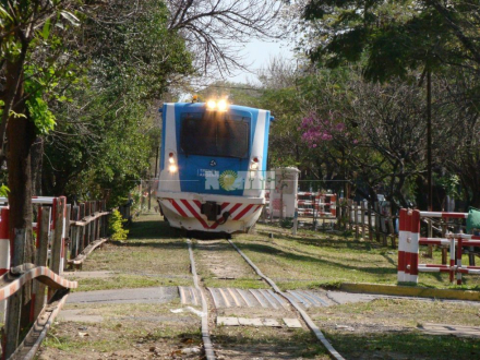 tren metropolitano.jpg