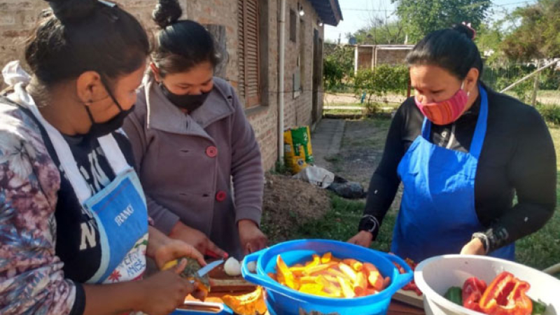 Tener todo en contra y aún así parar la olla
