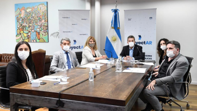 Massa:“Es imprescindible que cada fuerza política capacite a sus dirigentes”