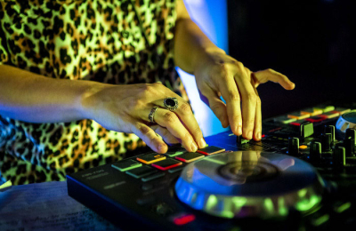 De arte a djs y gastronomía, la agenda cultural del verano porteño