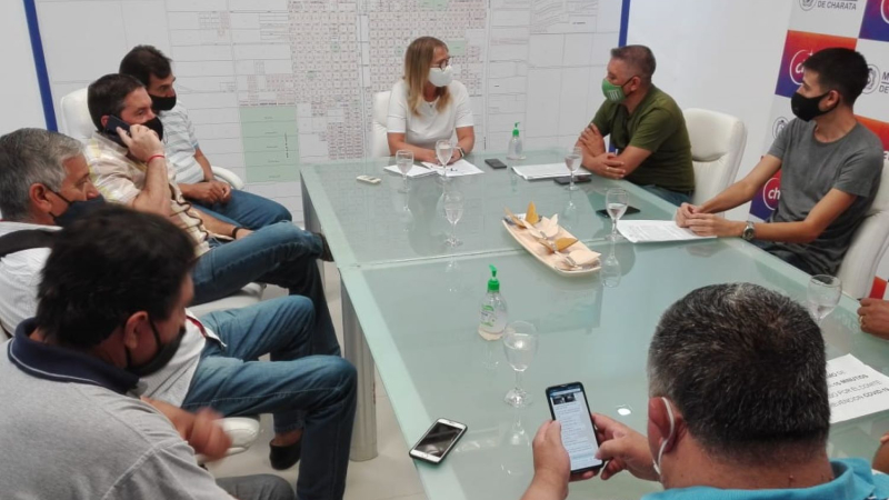 El fútbol de la Liga habilitado en abril con “estrictos protocolos” y público
