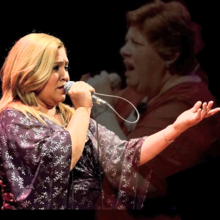 Durante el espectáculo en homenaje a su madre Lidia Catterino.jpeg