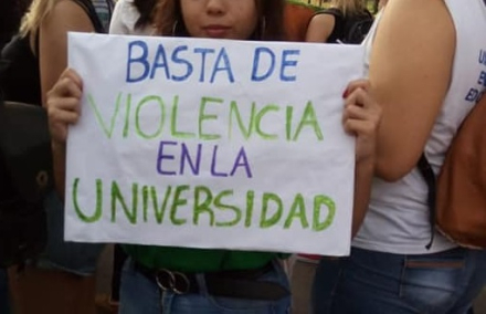 marcha unne.jpg