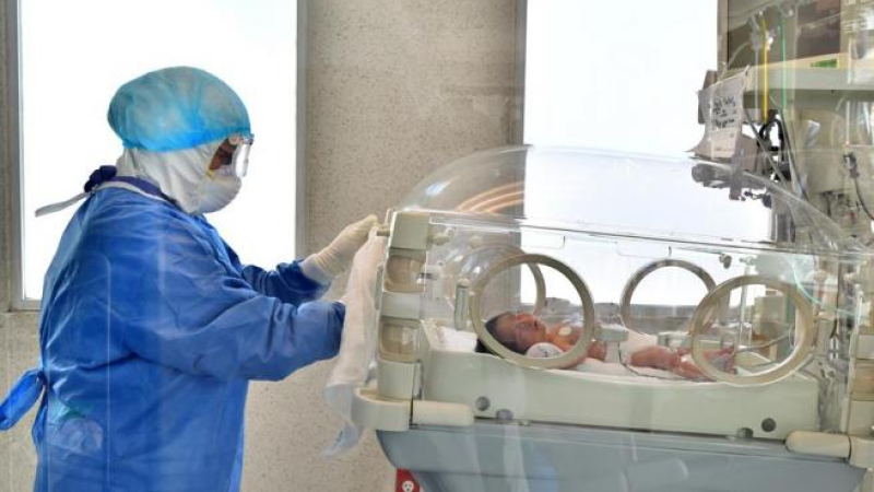Nace el primer bebé del mundo con anticuerpos de Covid