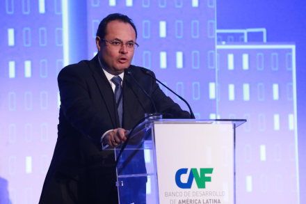 Corporación-Andina-de-Fomento - Luis Carranza.jpg