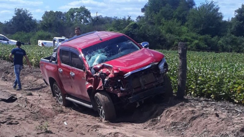 Un muerto y un herido grave en siniestro vial en la zona rural de Bajo Hondo