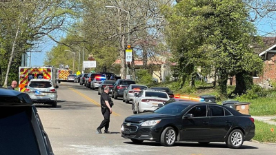 Tiroteo en una escuela secundaria de Tennessee: reportan un muerto y un policía herido
