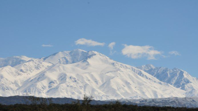 Hallaron dos cuerpos congelados en un cerro de Mendoza