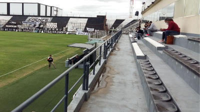 No dejaron ingresar a periodista del diario Primera Línea en el clásico