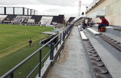 No dejaron ingresar a periodista del diario Primera Línea en el clásico