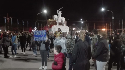 Comerciantes de Charata se manifestaron en disconformidad al cierre total