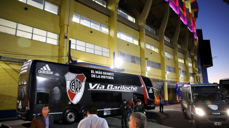 Falleció el chofer del micro que trasladó al plantel de River al regreso de Barranquilla