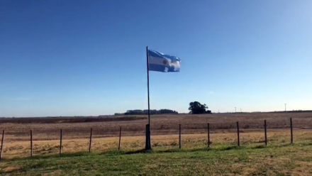 Bandera-en-el-campo.jpg