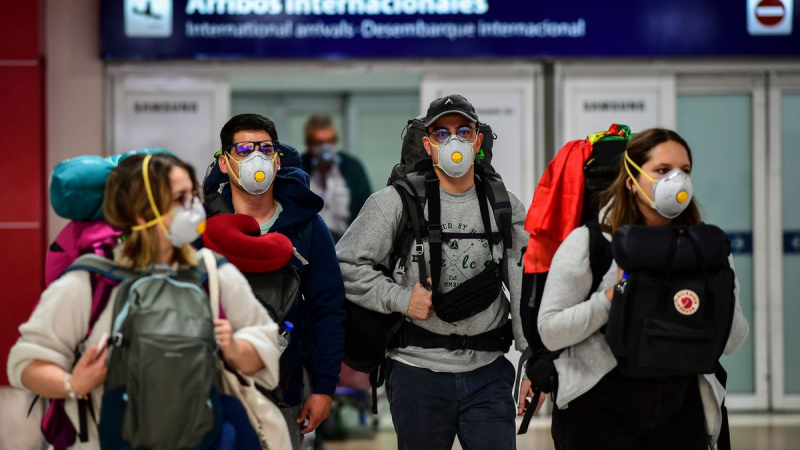 ¿Cuántos argentinos aguardan su regreso desde el exterior?