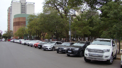 Propietarios de garajes privados piden reordenar el tránsito del centro