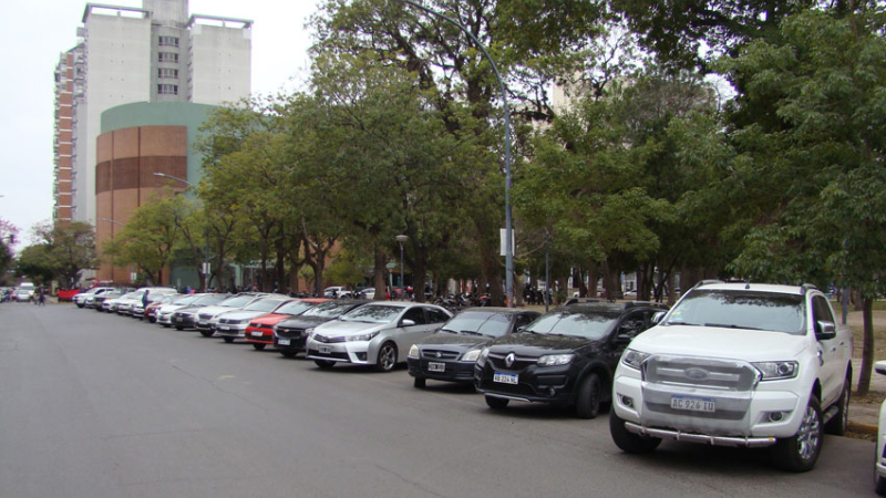 Propietarios de garajes privados piden reordenar el tránsito del centro