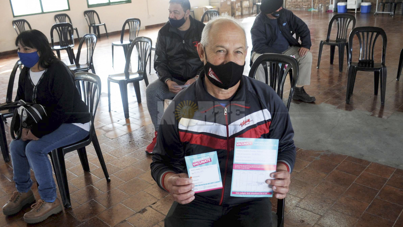 Capitanich proyecta que el 70 por ciento de la población recibirá las dos dosis en octubre