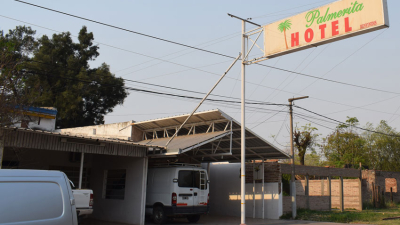 Encuentran muerto y atado de pies y manos a un joven en un hotel