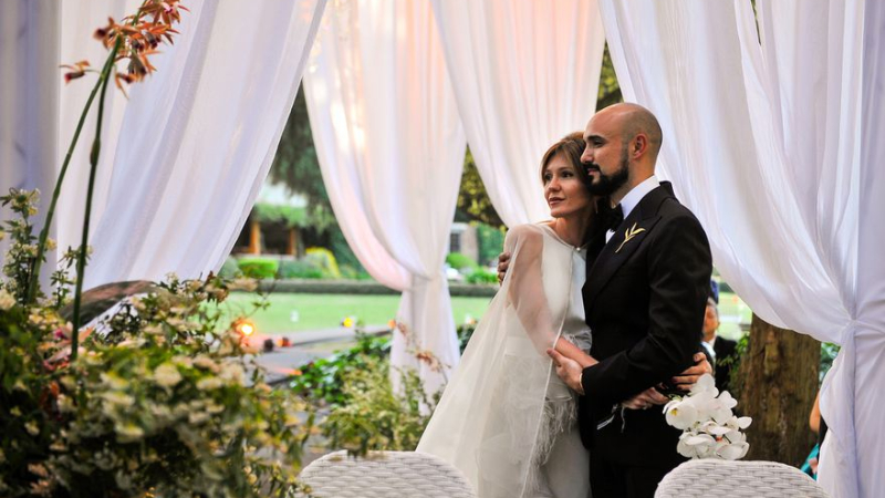 Abel Pintos y Mora Calabrese celebran su boda en un entorno de ensueño