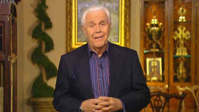 Pastor dice que Jesús no regresa porque sus feligreses no le donan plata suficiente