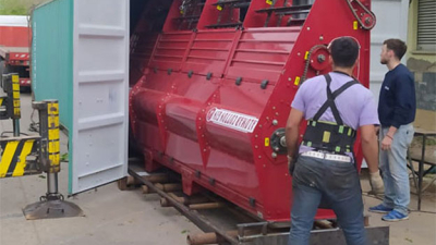 Exportan invento chaqueño en plataforma para cosecha de algodón