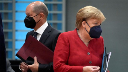 scholz y merkel.jpg