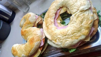 Le regaló una torta- sándwich a su prima por el cumpleaños y se hizo viral