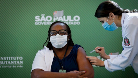 brasil vacuna.jpg