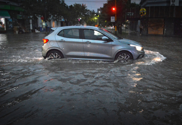 Resistencia bajo agua: como en cada año y cada lluvia Resistencia se inunda. MARCELO CACERES