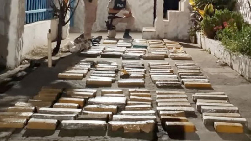 Prefectura incautó más de 882 kilos de marihuana
