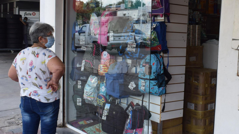 Empresario venderá mochilas fabricadas en Sáenz Peña