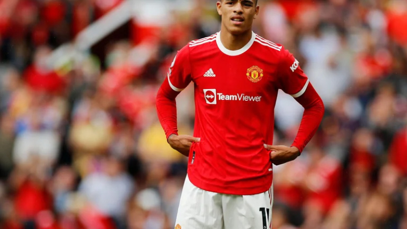 Violencia de género: detuvieron a un futbolista del Manchester United