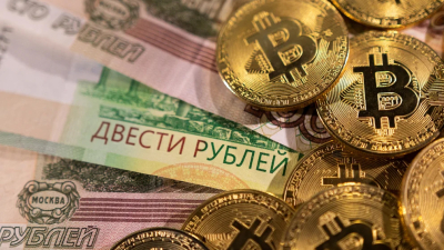 Rusia impuso un cepo cambiario y se dispararon las criptomonedas por la demanda de ahorristas que huyen del rublo