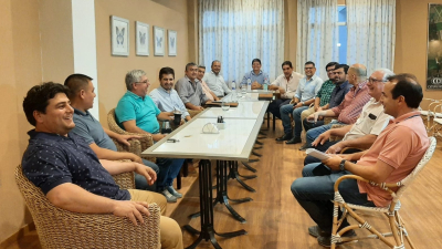 Reunión entre el presidente de CAME y Cámaras de Comercio de la provincia