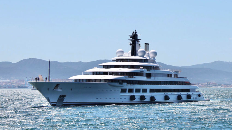 Investigan si es de Putin un yate anclado en Italia