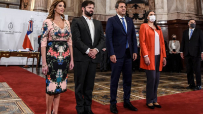 Massa recibió al presidente Gabriel Boric en el Congreso