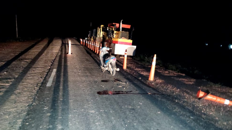 Cayeron de la moto, el falleció en el acto y ella caminó hasta el hospital de Villa Rio Bermejito