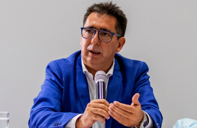 "Hay que poner los pies sobre la tierra", pidió Gustavo Martínez