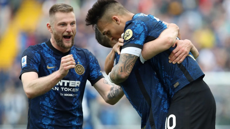 Ganó Inter y quedó a dos del Milan